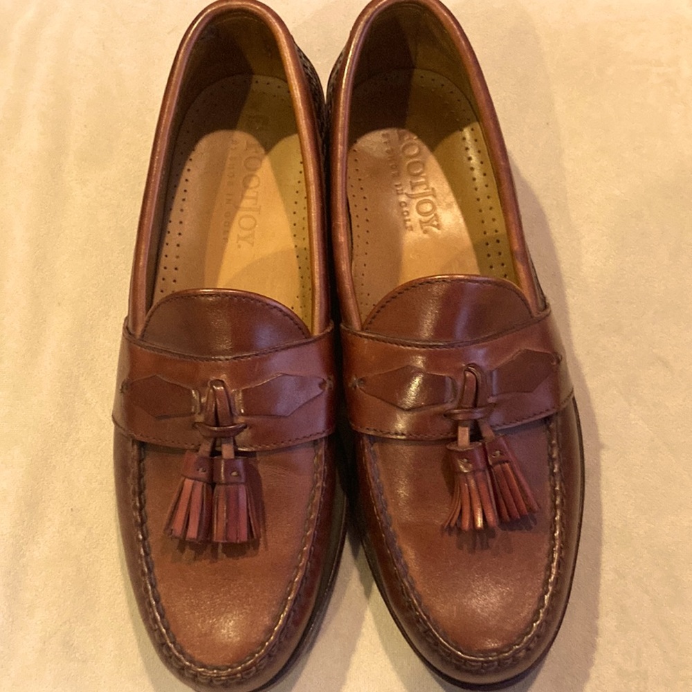 Footjoy loafers with tassels.  Brown.  Size 9C